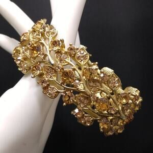 Light Topaz Rhinestone Gold Tone Floral Bracelet, Stretch Links, 7 Inches